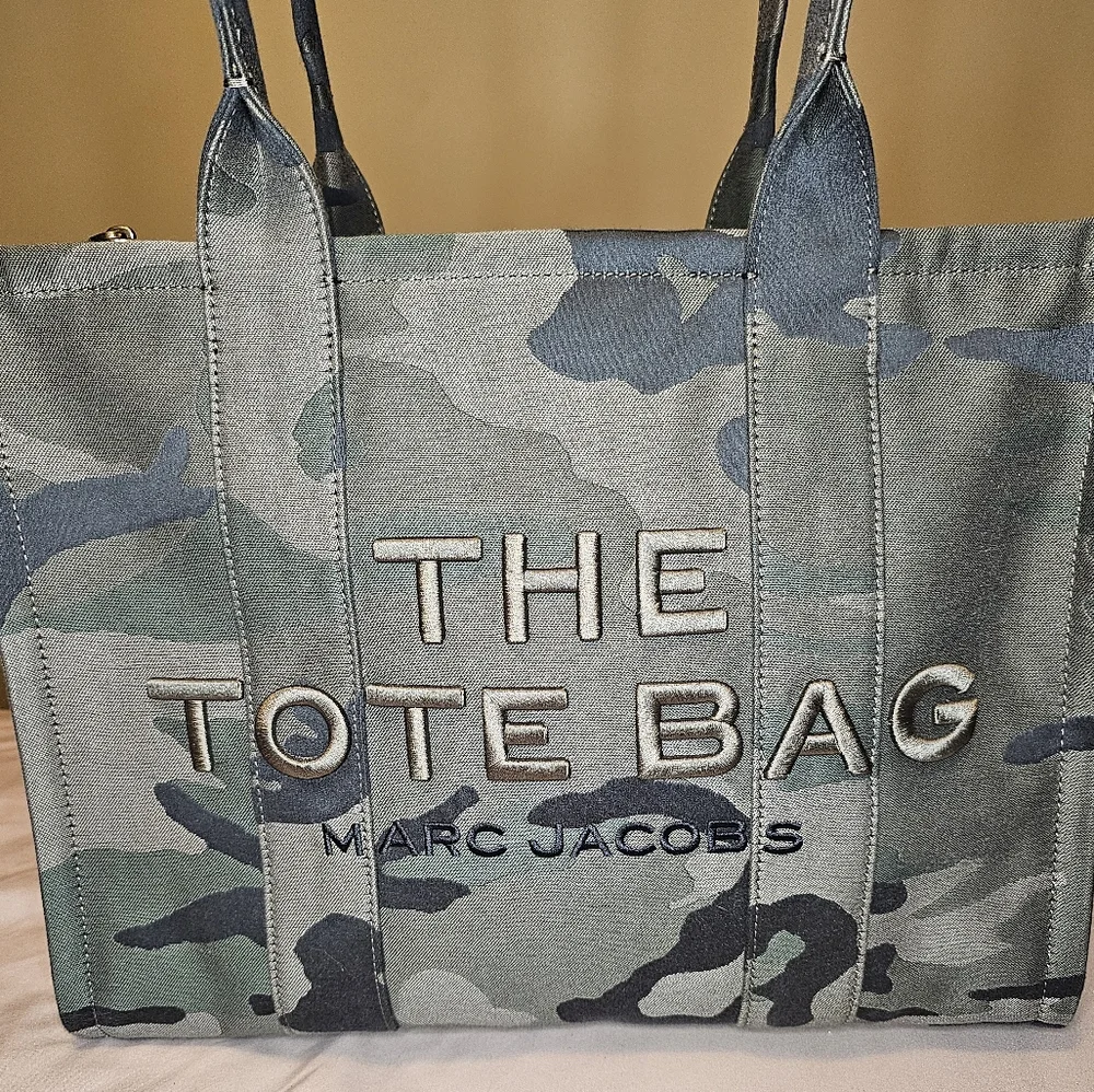 Marc Jacobs Camoflauge Large Tote Bag NWT